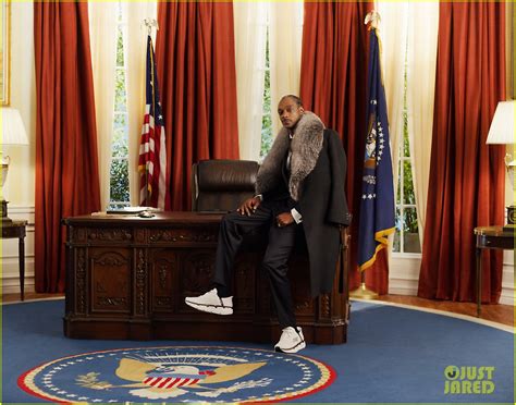 Snoop Dogg Wears Skechers To The Oval Office in 2023 Super Bowl ...