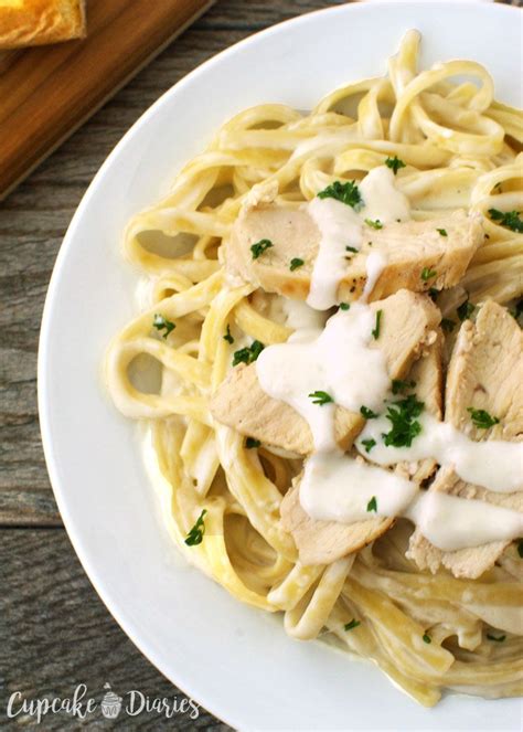 Copycat Olive Garden Chicken Alfredo Olive Garden Chicken Alfredo Recipe, Chicken Alfredo Pasta ...