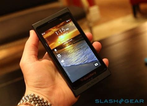 BlackBerry OS 10 shown off in 10 minute video tour - SlashGear