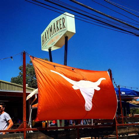 Where to Watch UT Austin Football Games - Tribeza