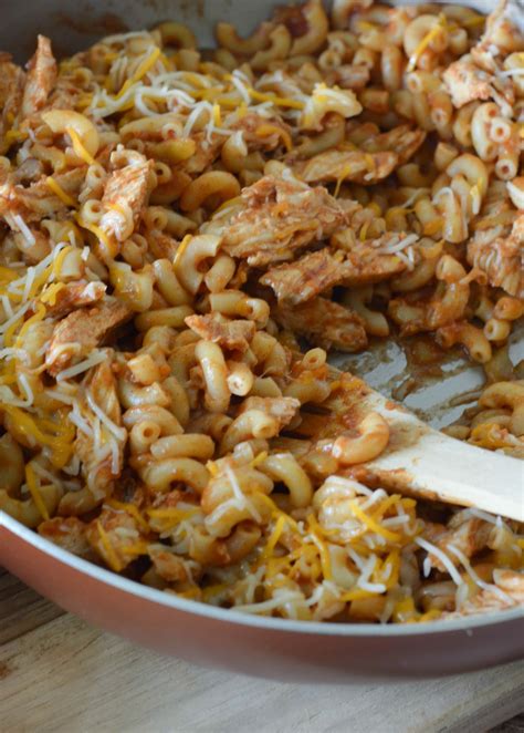 One Pan Chicken Taco Pasta - Mommy Hates Cooking