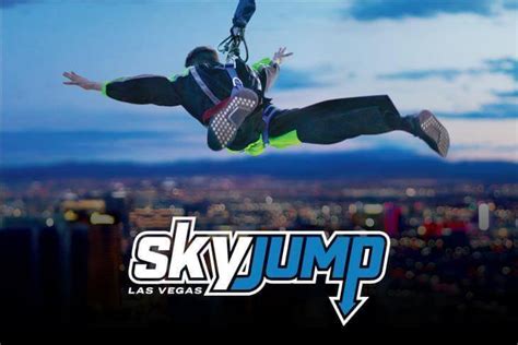 SkyJump at the STRAT tickets discount | Las Vegas | Undercover Tourist