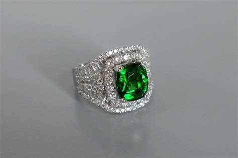 4ct Tsavorite Garnet Diamond Ring 18k | Gem Gardener