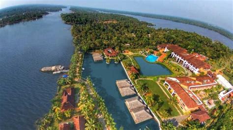 10 Luxury Backwater Resorts in Kerala | Resorts in Kerala Backwater