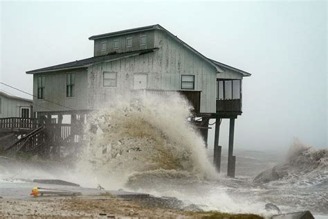 Photos From the Aftermath of Hurricane Michael - The Atlantic