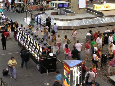 File:Las Vegas Airport slot machines.jpg - Wikipedia