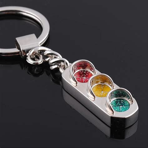 Car Key Chain Traffic Signal Light Model Metal Car Keychain Zinc Alloy ...