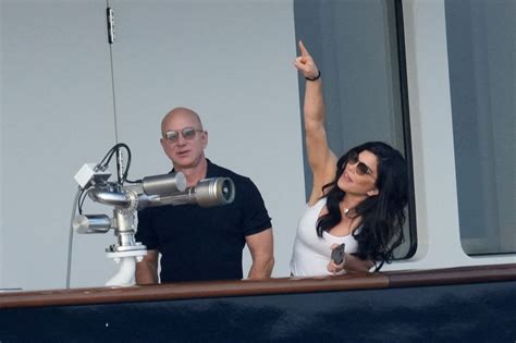 Billionaire Jeff Bezos splashed an estimated $3.5m on fiancée Lauren's engagement ring – and wow ...