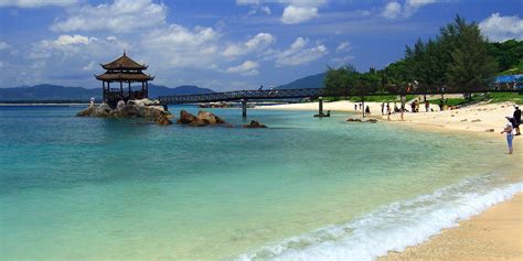 A visitors’ guide to Sanya