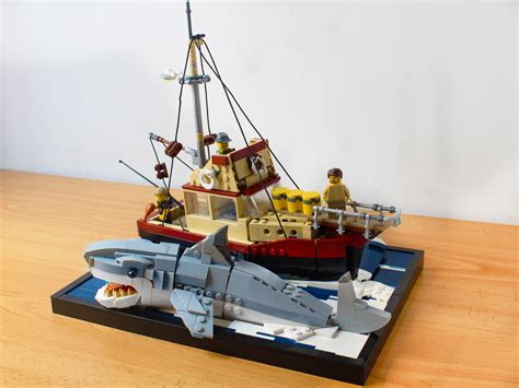 LEGO IDEAS - Jaws - The Great Shark Chase Diorama