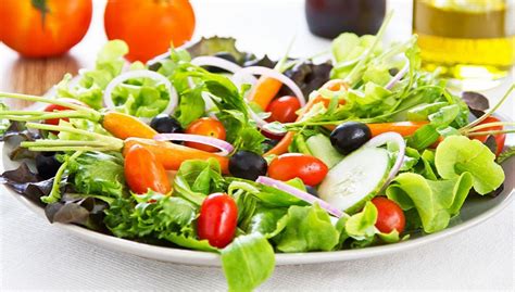 What are the Benefits of Eating Salads? - Circle Cafe