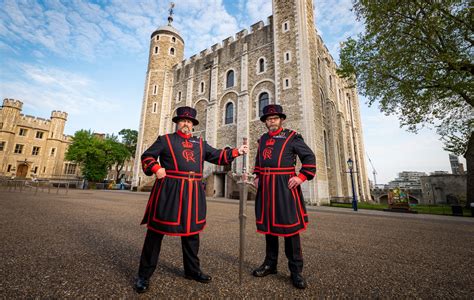 Tower Of London gets 'Final Fantasy 16' exhibit with Clive Rosfield's sword