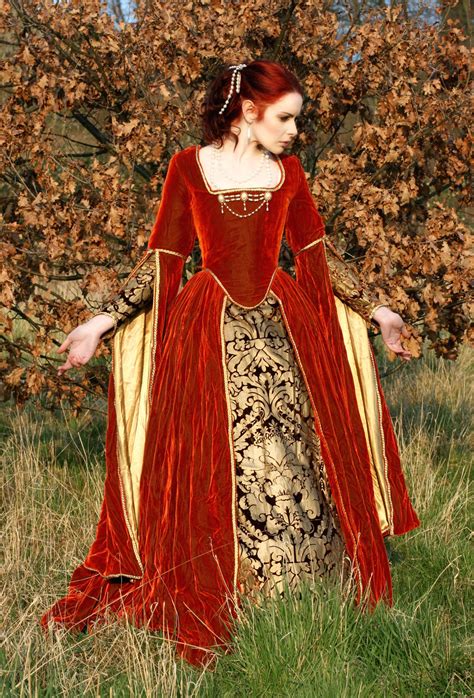 . Mode Renaissance, Costume Renaissance, Renaissance Dresses, Medieval Costume, Renaissance ...