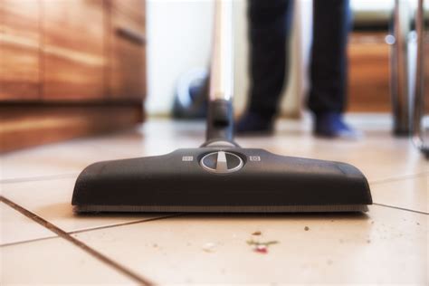 The 20 Best Vacuum Cleaners for Tile Floors Reviews & Guide 2019 | Tile ...