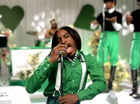 Outkast's Hey Ya! takes the top spot in ultimate wedding playlist | Daily Mail Online