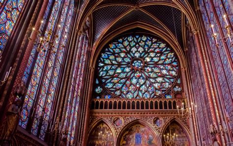 The Dazzling Stained Glass Windows of Sainte-Chapelle - Paris Perfect