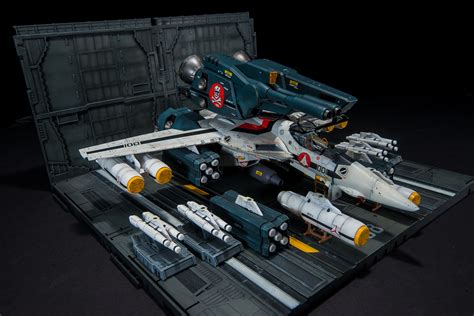 1:48 Strike Valkyrie VF-1S with Weapons – Cod T Modeling