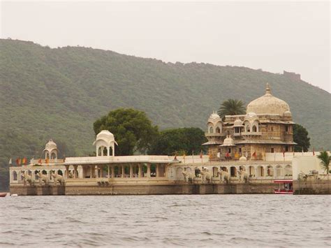 Things to Know About Jag Mandir Palace Boat Ride