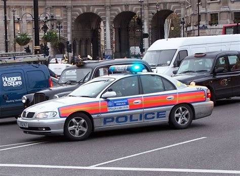 6 Phenomenal British Police Cars - Carole Nash