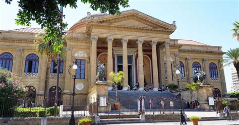 Audio guide TEATRO MASSIMO OPERA HOUSE Tour Guide | MyWoWo