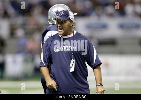 Dallas Cowboys special teams coach Joe DeCamillis works with his ...