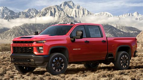 The 2020 Chevrolet Silverado HD Duramax Diesel Can Tow Up to 35,500 Pounds With 910 LB-FT of Torque