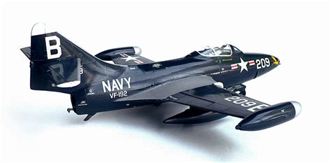 The Great Canadian Model Builders Web Page!: Grumman F9F- Panther