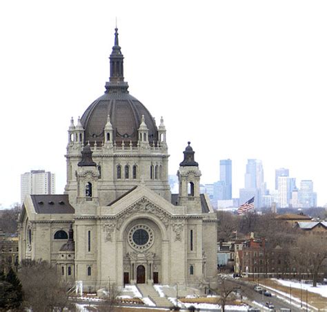 St. Paul, MN : Cathedral of St. Paul with Minneapolis Skyline photo ...