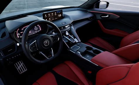 THE 2024 ACURA TLX: REDESIGNED FOR ELEGANCE AND ENHANCED FEATURES