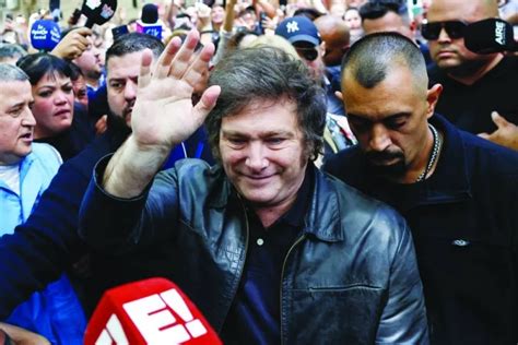 Argentina goes to vote in cliffhanger - Gulf Times