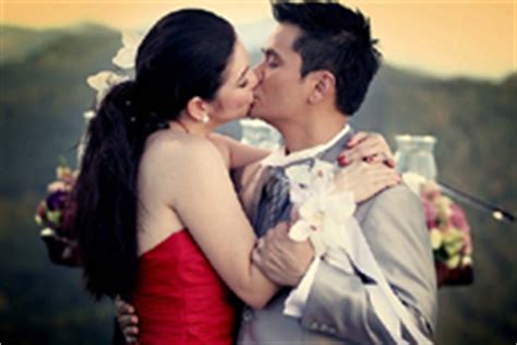 Seeing Love Through Lenses - Kasal.com - The Essential Philippine Wedding Planning Guide