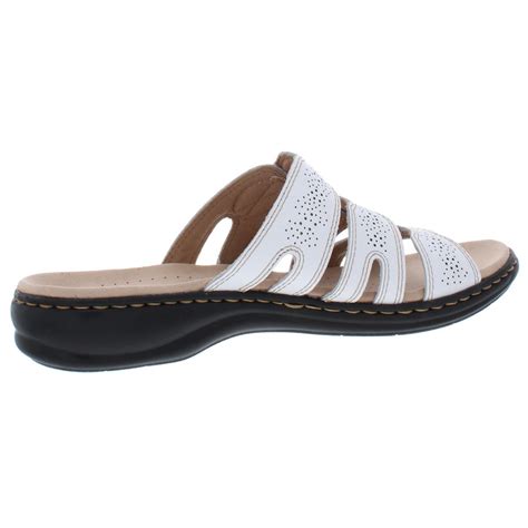 Clarks Leisa Grace Womens Leather Buttons Flat Sandals