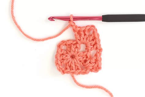 Making a Granny Square by The Spruce Crafts - Crochet News