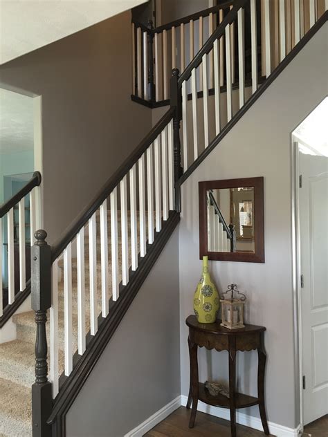 20+ Stair Railing Painting Ideas – DECOOMO