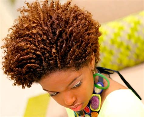 Natural Hairstyles for African American Women and Girls