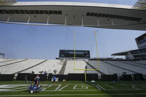 Green Bay Packers fans gear up for season opener in Brazil - WPR