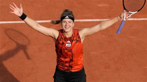 French Open: Karolina Muchova wins marathon contest against Aryna ...