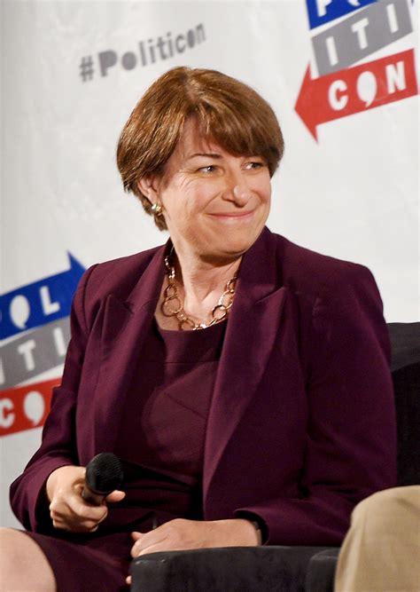 Amy Klobuchar 2020: 5 Fast Facts You Need to Know