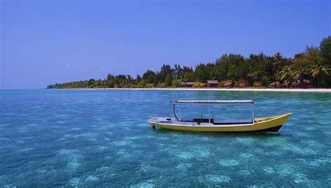 Damar Island – Visit Indonesia – The Most Beautiful Archipelago in The World