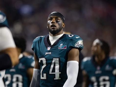 Eagles' James Bradberry shares hilarious fan DMs that he receives on ...