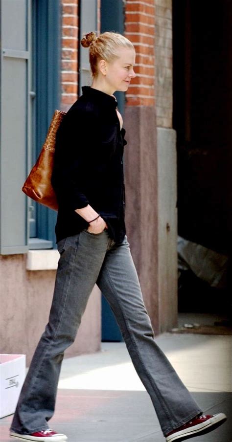 Nicole Kidman Street Style | Nicole kidman style, Casual day outfits ...