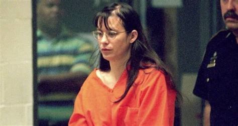 The Tragic Story Of Andrea Yates, The Suburban Mom Who Drowned Her Five ...