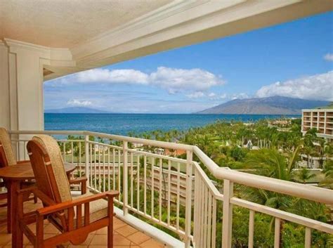 15 Best Family Resorts In Hawaii: TripHobo