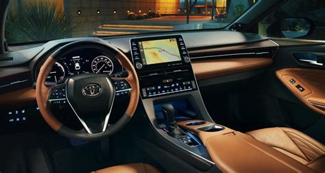 Toyota Avalon Hybrid Review | Toyota of Brookfield