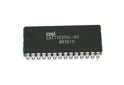 IC, 71C256 SRAM chip - Syntaur