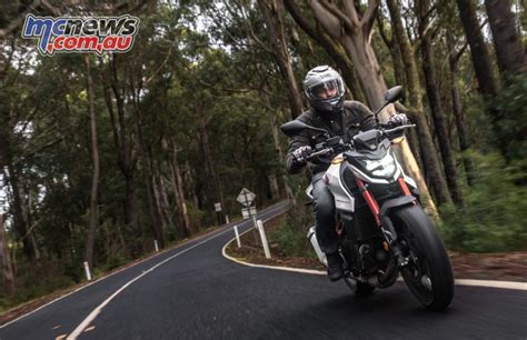 Honda Hornet CB750 Review | Motorcycle Test | MCNews