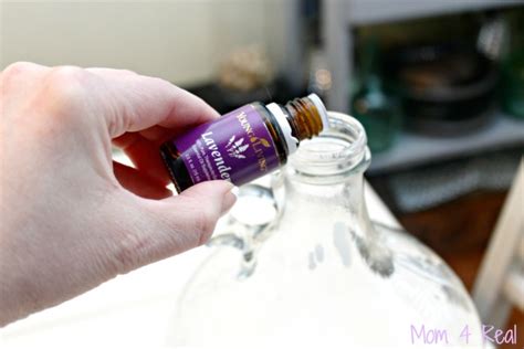 👚 DIY Liquid Laundry Soap: No Borax! 🌿