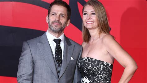 Zack Snyder steps away from 'Justice League' due to family tragedy