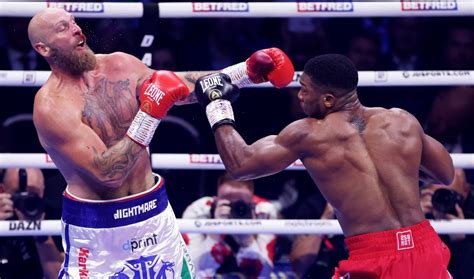 Photos: Anthony Joshua’s knockout victory over Robert Helenius