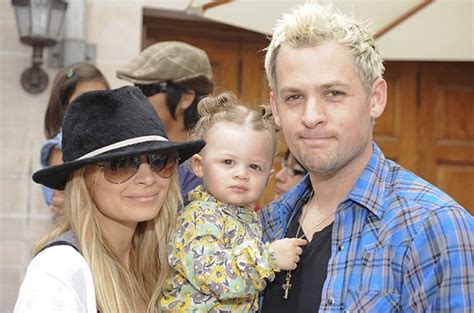 Nicole Richie shares rare photo of daughter Harlow | Channel